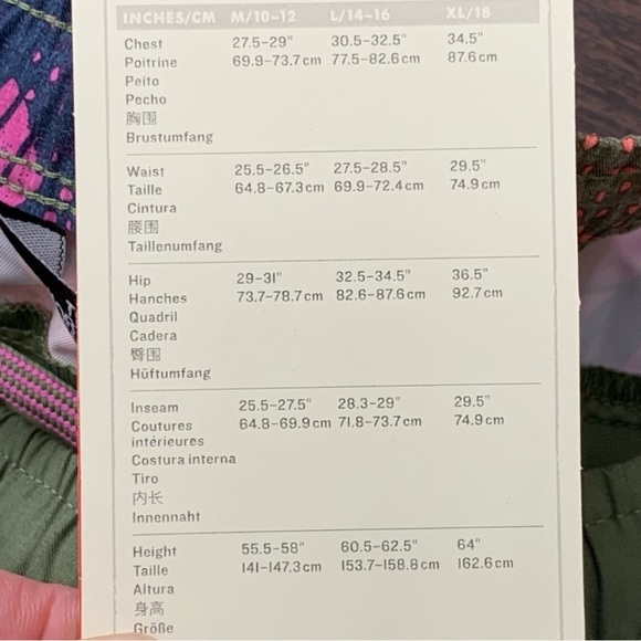 The North Face Girl's XL 18 Shorts - Picture 5 of 9